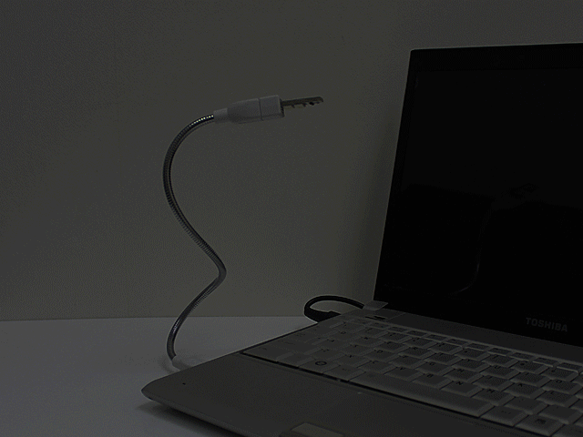 LUZ LED DE LECTURA USB FLEXIBLE PORTATIL.