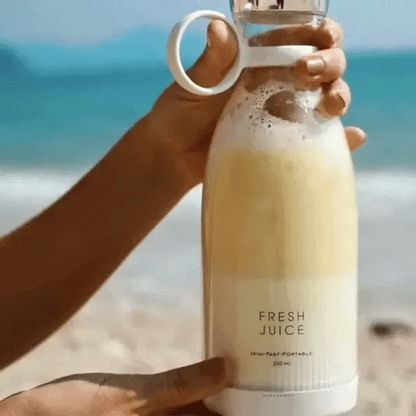 MINI LICUADORA RECARGABLE PORTATIL DE 4 CUCHILLAS